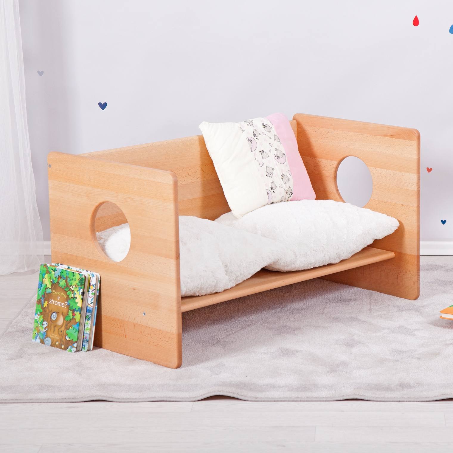 Montessori cUbe  table and bench