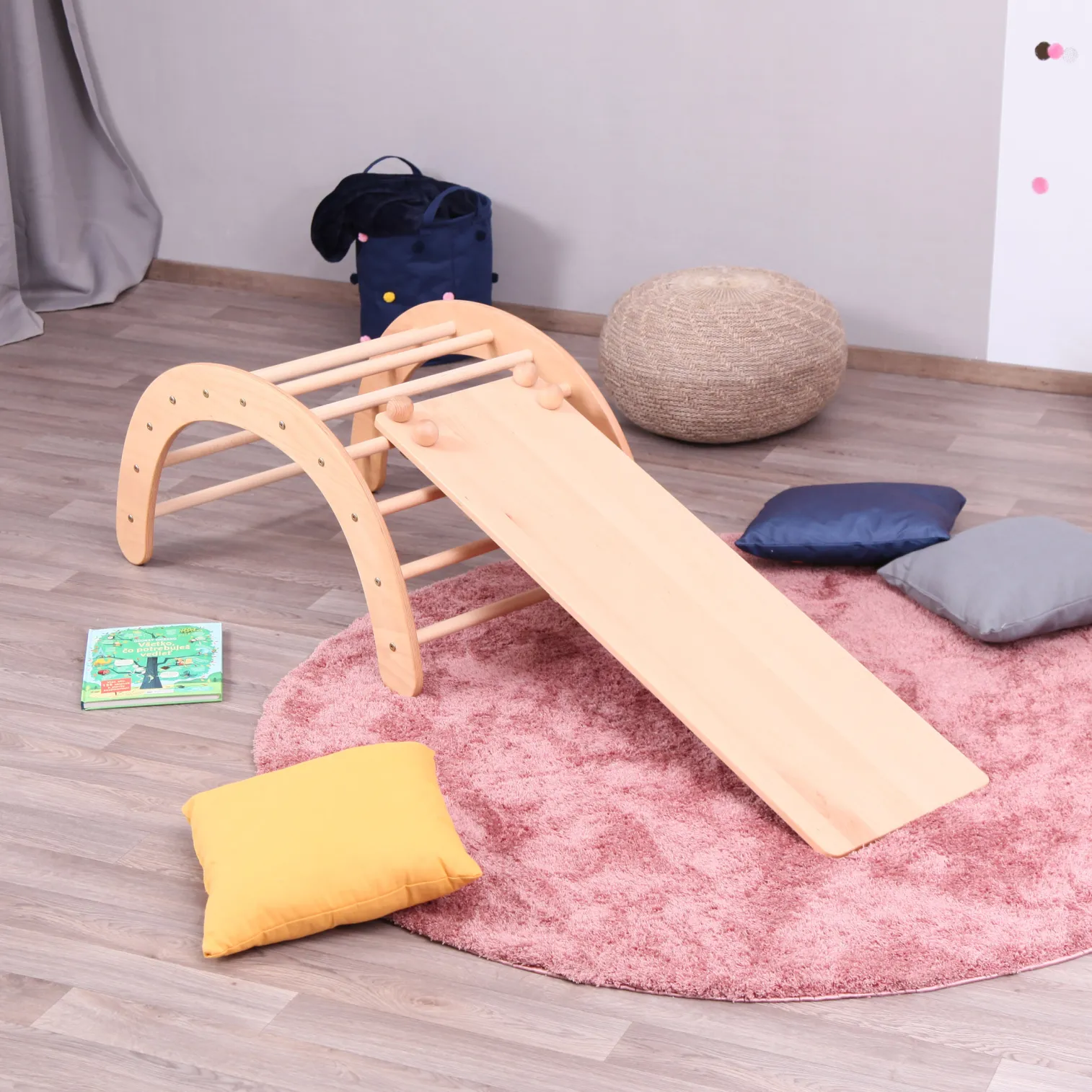 Big Climbing Arch with  Ramp 