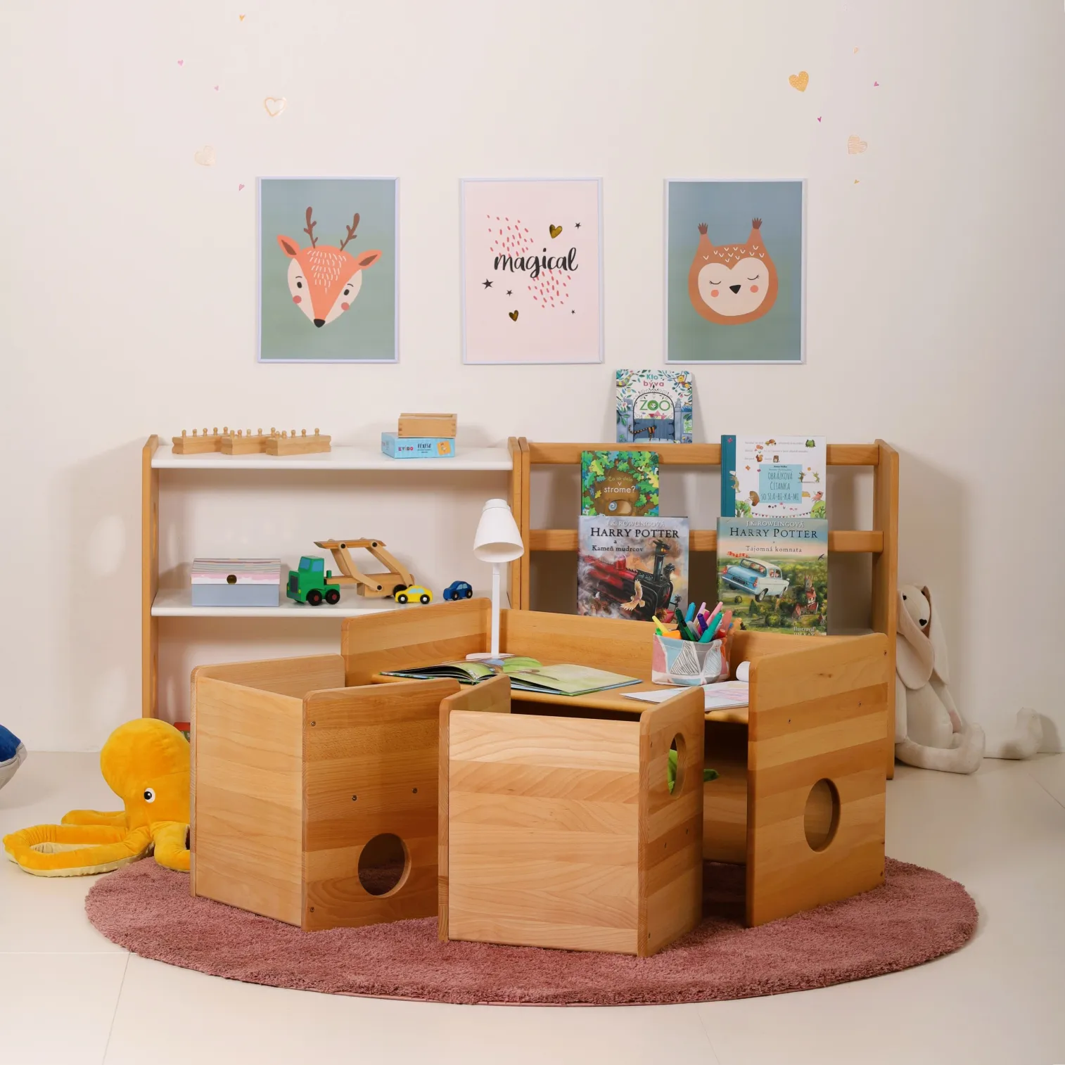 chair cube2 with table cube3