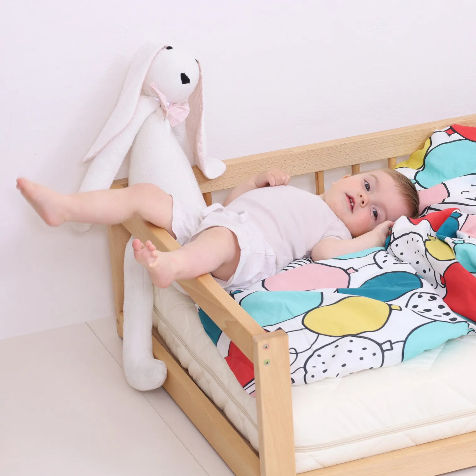 ! OUTLET !FLOORbed with rails and slatted bed base 140cm x 70 cm