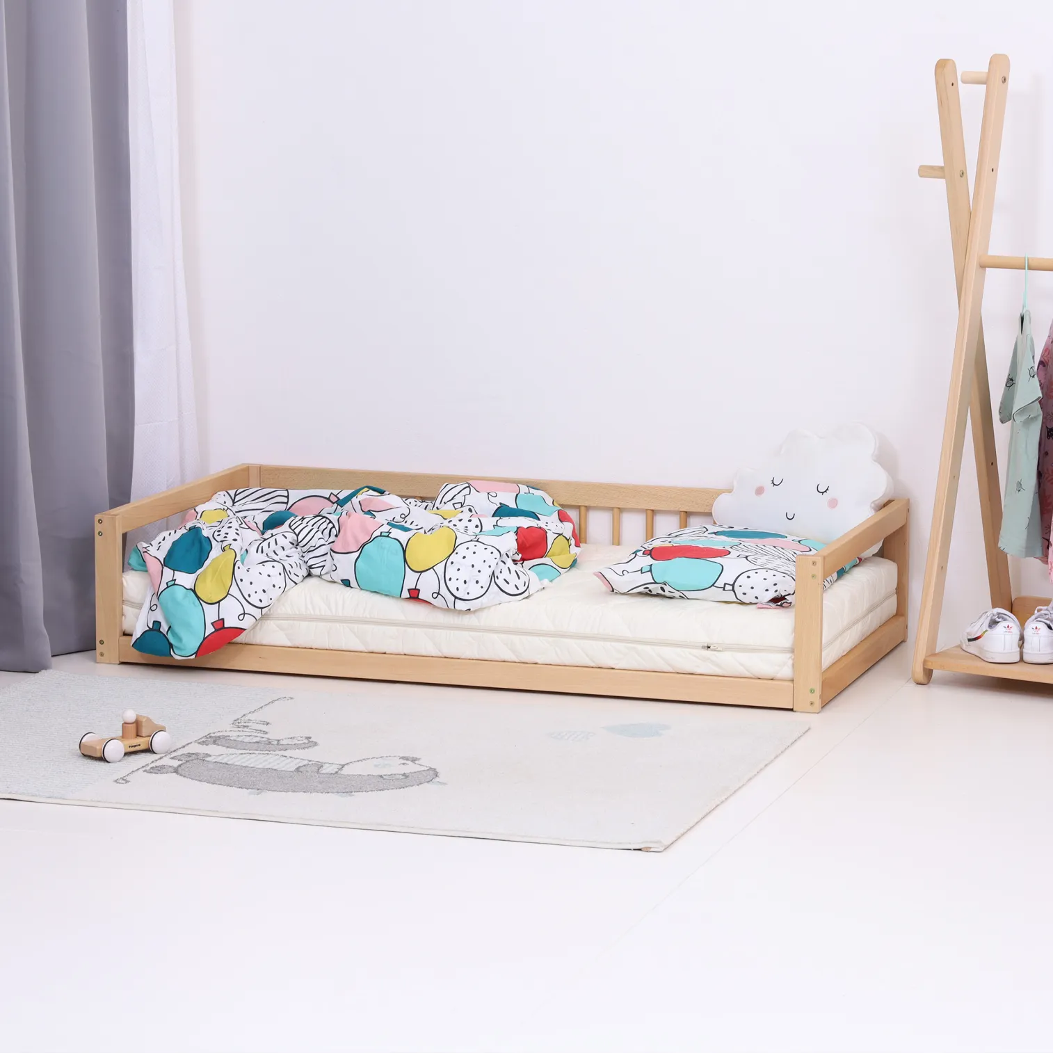 ! OUTLET !FLOORbed with rails and slatted bed base 140cm x 70 cm