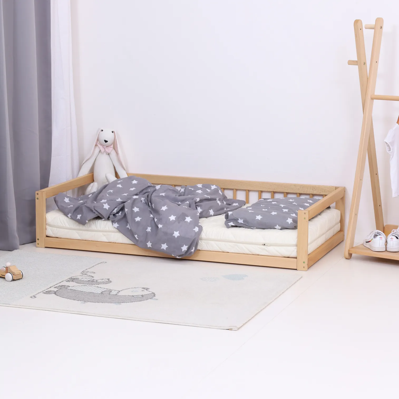 ! OUTLET !FLOORbed with rails and slatted bed base 140cm x 70 cm