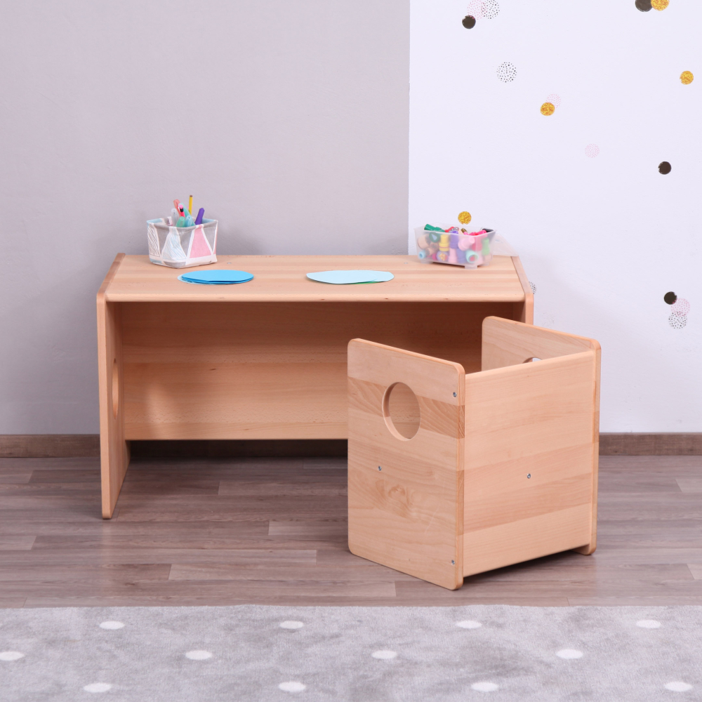 Montessori cUbe chair and table 2+3